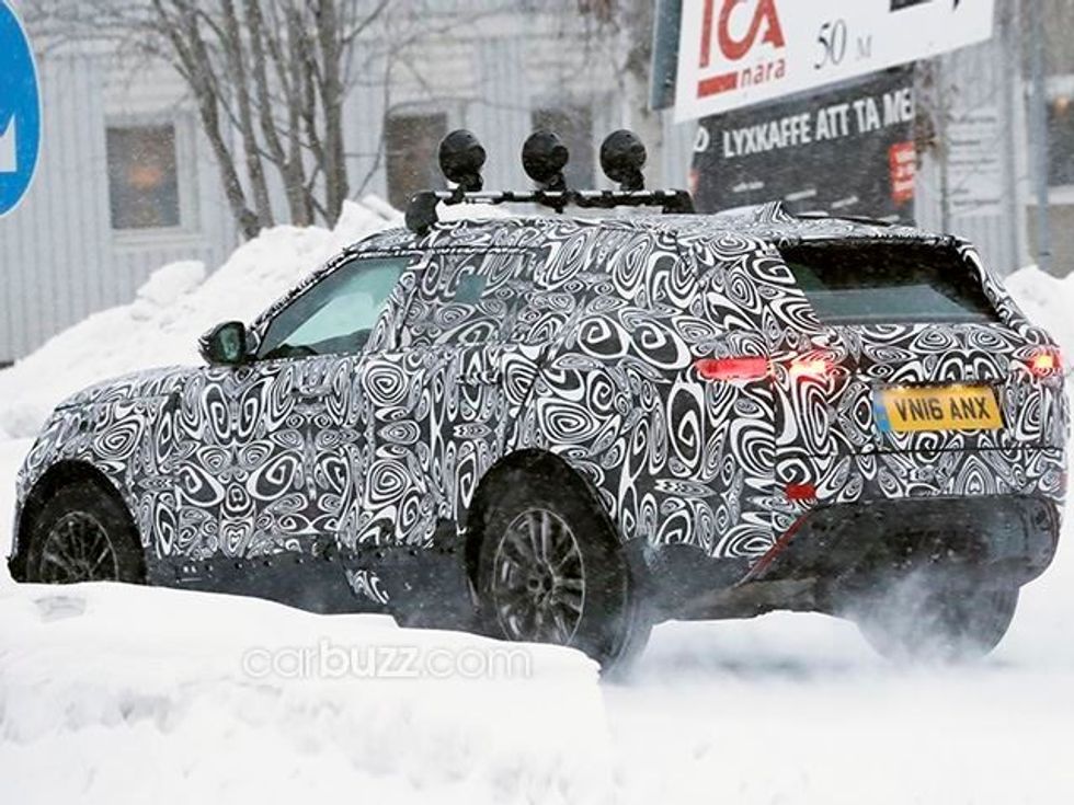 Land Rover kapet duke e testuar makinën me te cilen do ta sfidoje Mercedes AMG GLC foto 8