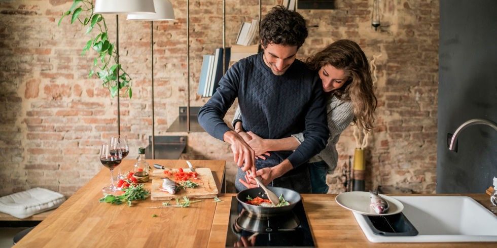 landscape 1518616703 couple cooking together