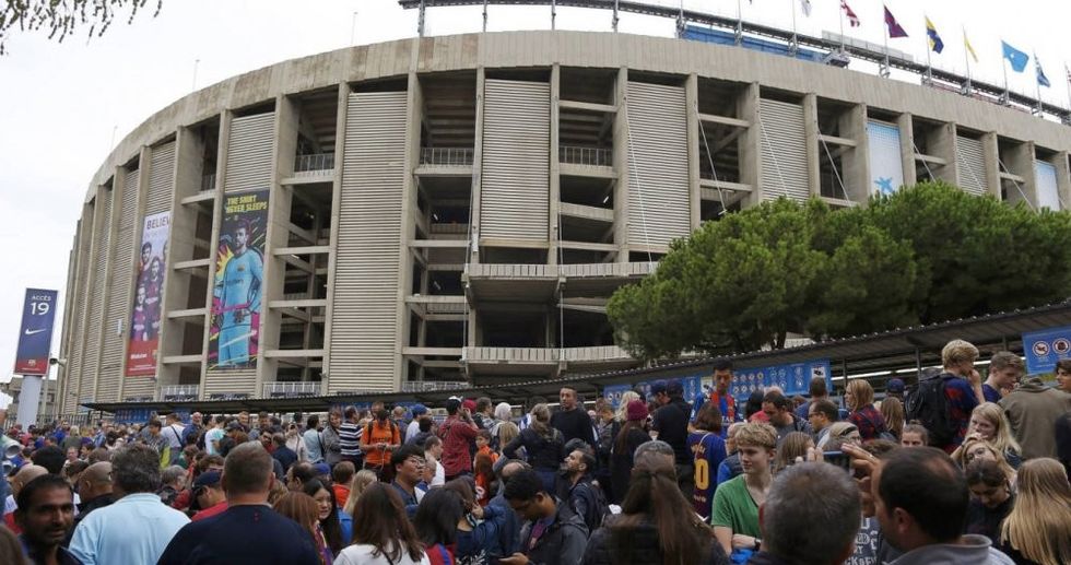 las imagenes del camp nou vacio durante el barcelona las palmas 53