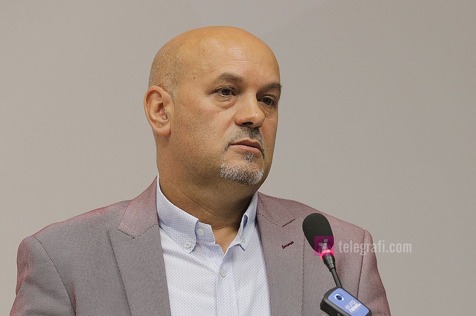 LDK konference 100 dite qeveria KURTI Izet Sadiku foto Ridvan Slivova 17