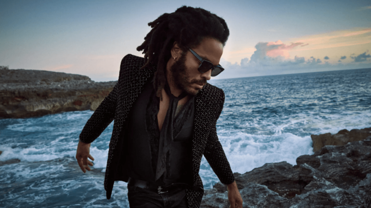 Lenny Kravitz zbulon pse stërvitet me pantallona lëkure Lenny Kravitz zbulon pse stërvitet me pantallona lëkure