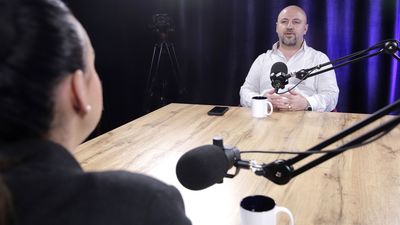 Kujtim Kastrati, otorinolarongolog i specializuar në rinoplastikë