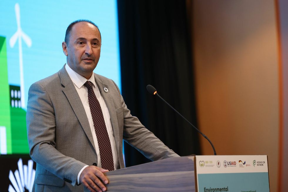 Liburn Aliu Ministër i Mjedisit Planifikimit Hapësinor dhe Infrastrukturës 1 scaled