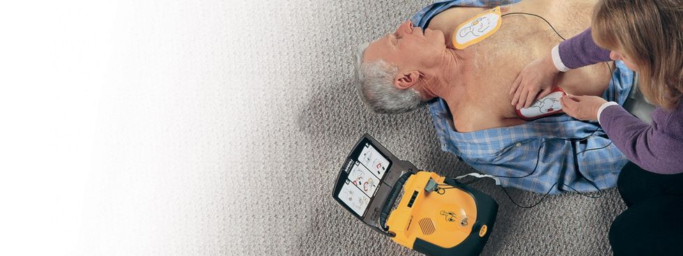 LIFEPAK CR Plus office 02 edit