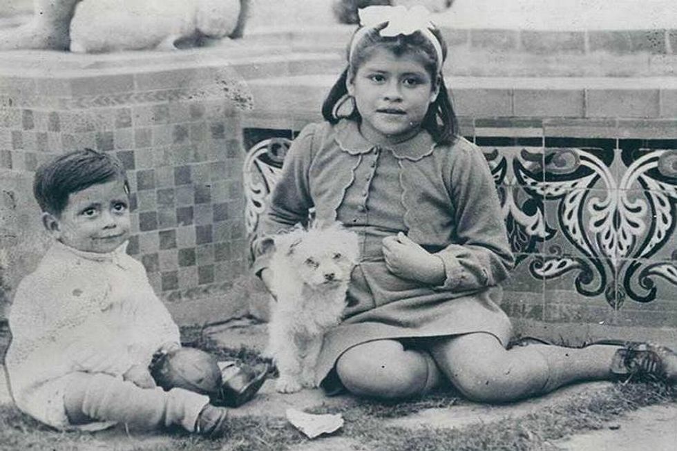 lina medina with dog