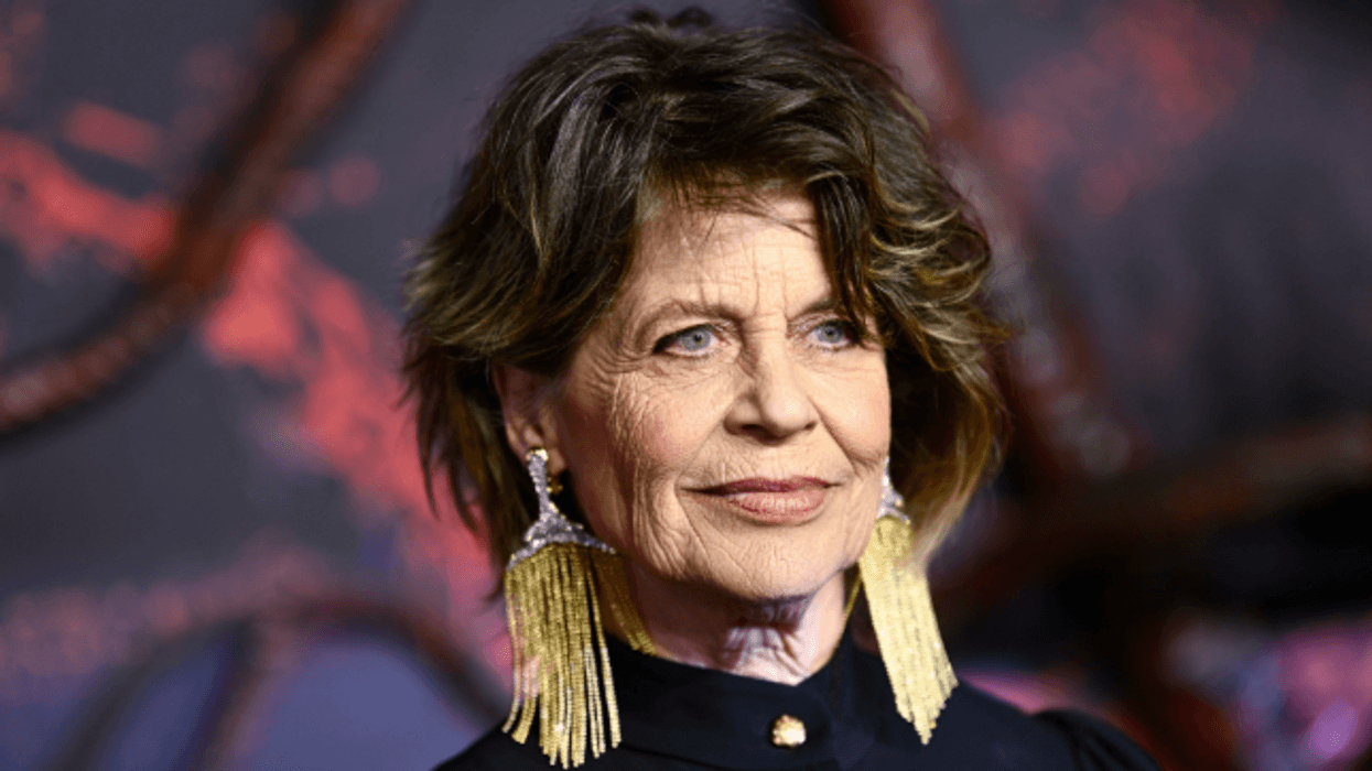 Linda Hamilton zbulon se si demenca e nënës ndikoi në rolin e saj në serial Linda Hamilton zbulon se si demenca e nënës ndikoi në rolin e saj në serial