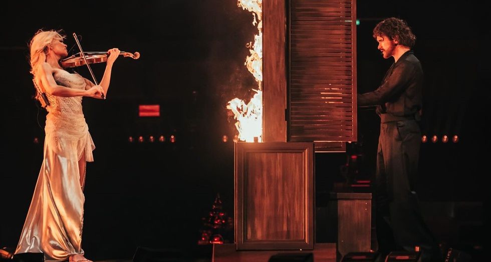 Ka performuar më parë për NATO-n, përfaqësuesja e Finlandës në Eurovision refuzon të flasë për mediat serbe për shkak të Kosovës