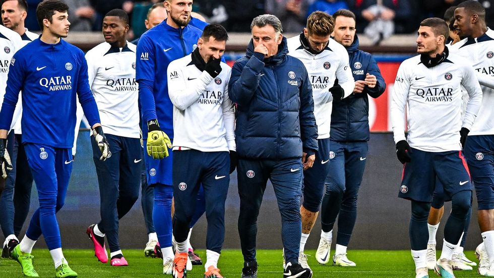 Lionel Messi et Christophe Galtier discutent 1599169