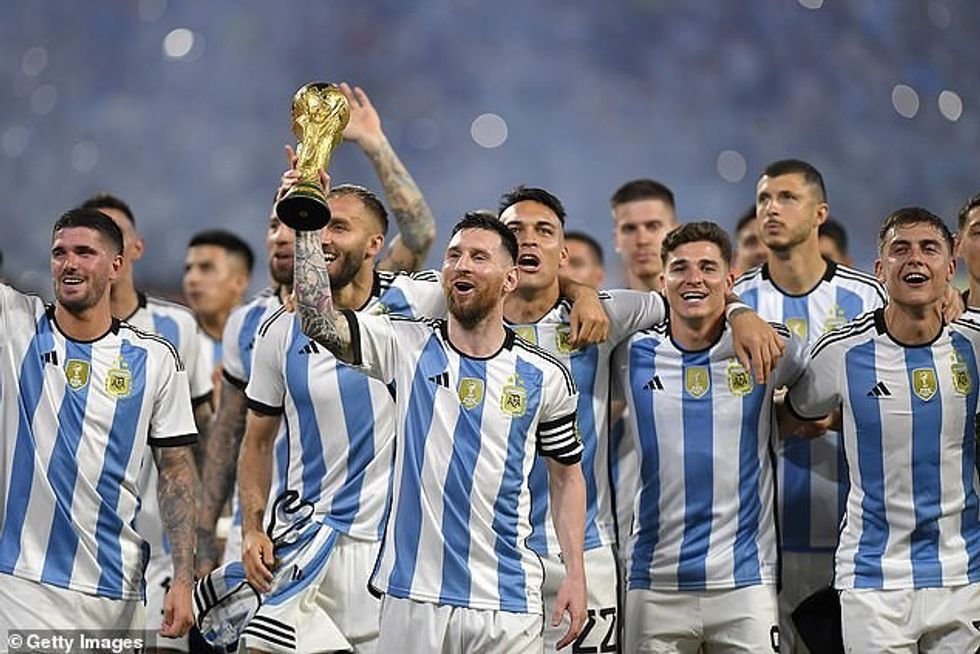 Lionel Messi ndihmoi Argjentinën të fitonte Kupën e Botës në dhjetor në Katar