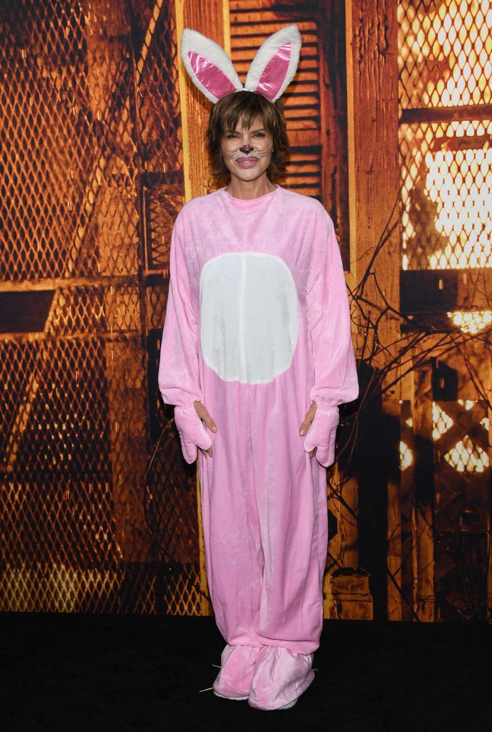 lisa rinna attends the costume party premiere of halloween news photo 1634218881