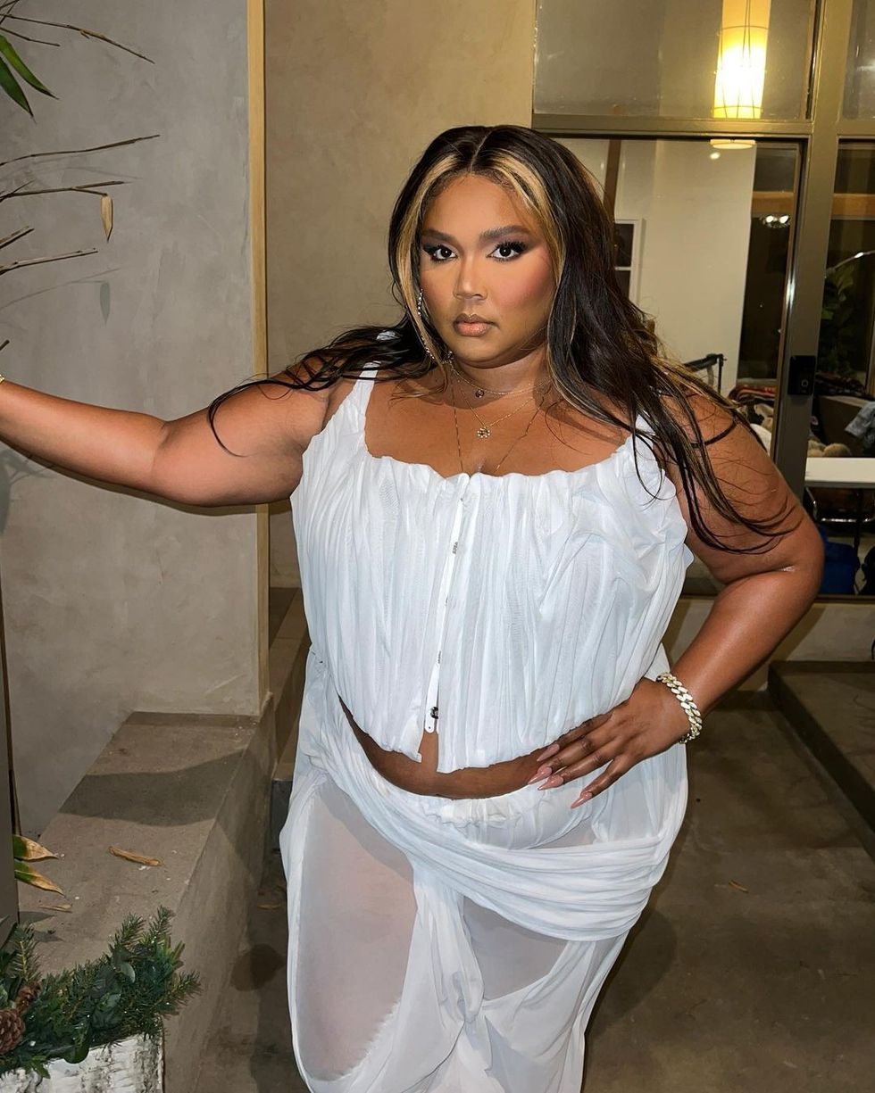 lizzobeeating 266468610 749183976484250 8451456828887856462 n