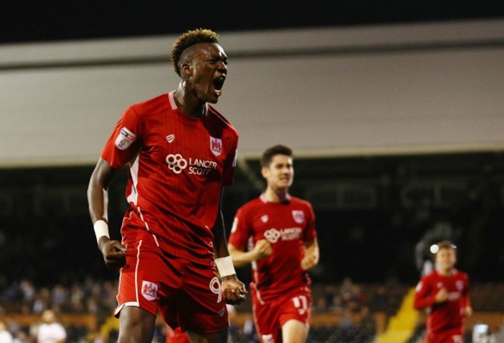 LONDON, ENGLAND - SEPTEMBER 21: Tammy Abraham of Bristol City celebrates scoring his sides second goal during the EFL Cup Third Round match between Fulham and Bristol City at Craven Cottage on September 21, 2016 in London, England. (Photo by Paul Gilham/Getty Images)