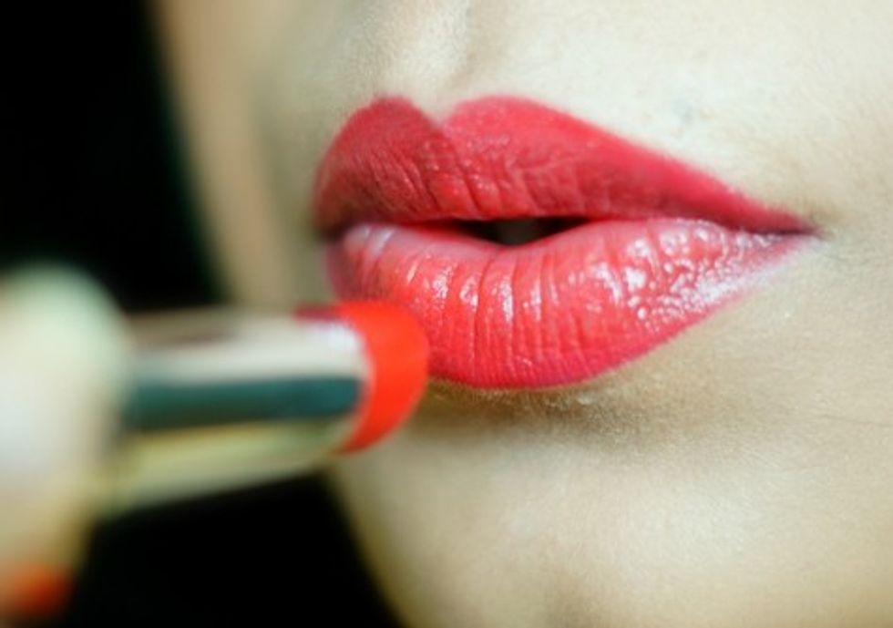 Loreal Paris Nutrishine Lipstick Strawberry Juice 4 Perfect Red Lipsticks for the Festive Season 3 copy.JPG