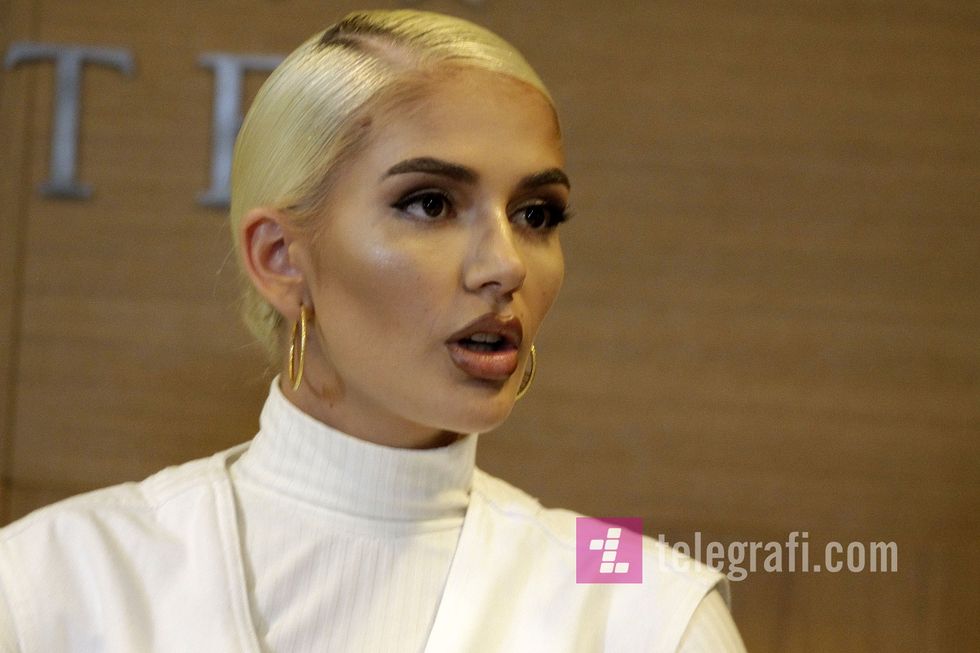 Loredana Zefi foto Ridvan Slivova 30