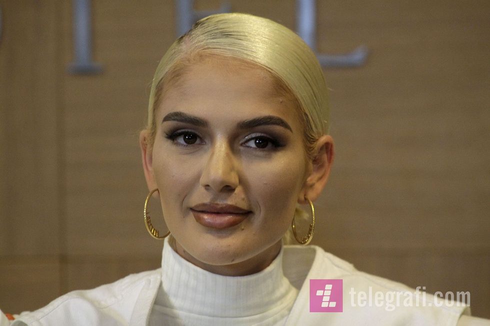 Loredana Zefi foto Ridvan Slivova 56