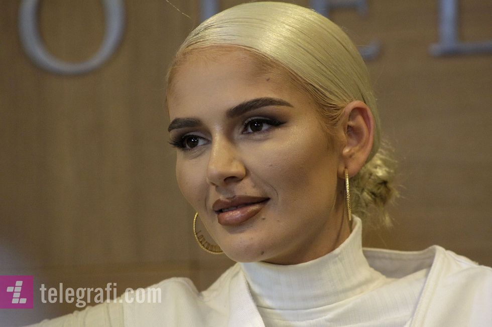 Loredana Zefi foto Ridvan Slivova 59