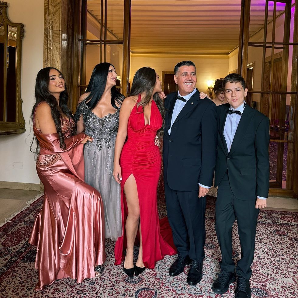 lotinahaziri 1726433520 3457897450557377175 265857117