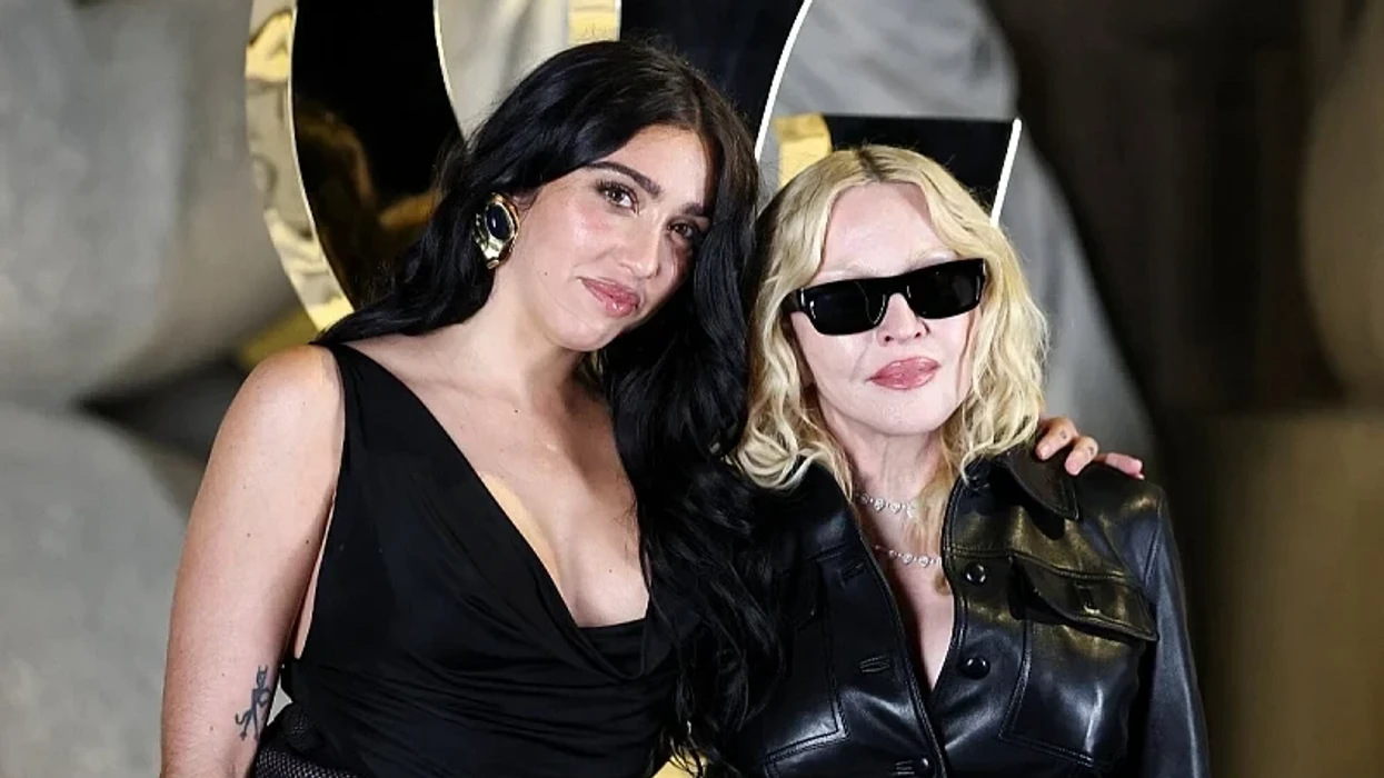 Madonna dhe vajza e saj Lourdes Leon publikojnë këngën "The Test", në të cilën flasin për një marrëdhënie të tendosur dhe rritjen në hijen e famës.