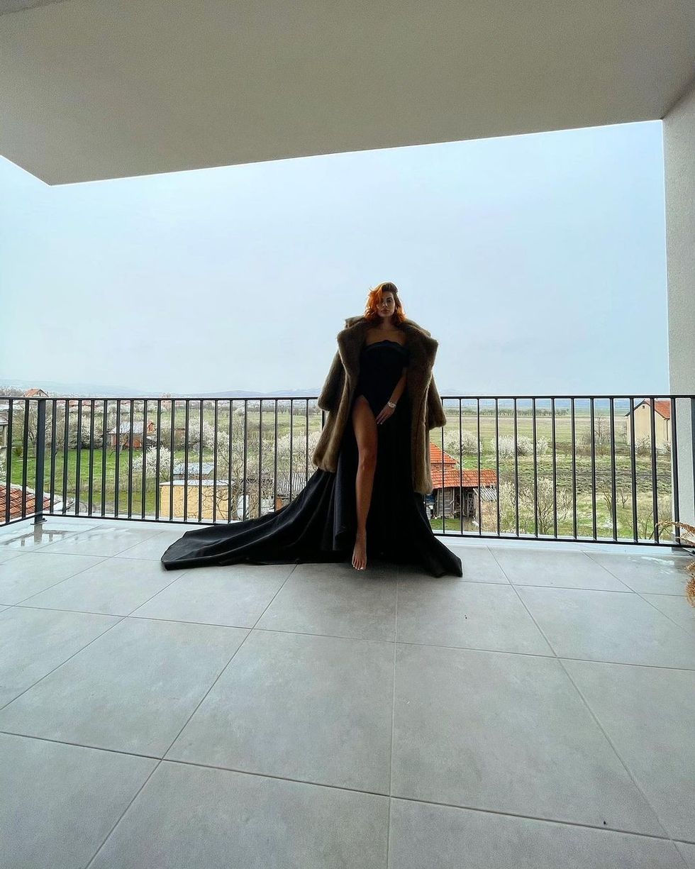 luanavjollca 1711566082963769418797714739632125584265583n