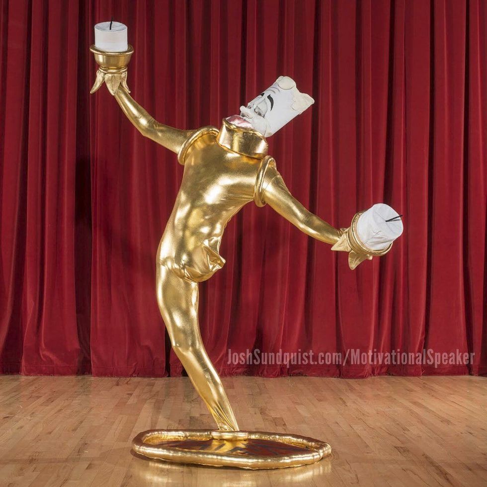 Lumiere, shandani i famshëm nga filmi “Bukuroshja dhe Bisha”