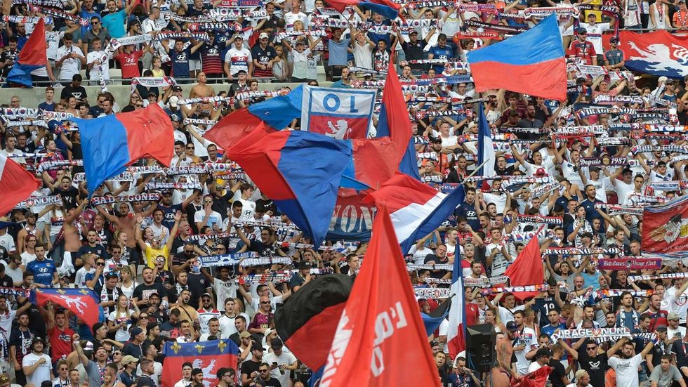 lyon home fans 2019 20 1shiif7spywky1uuwlaygdmb42