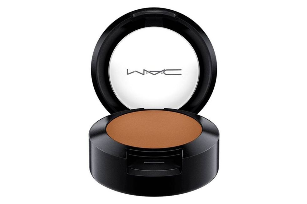 MAC StudioFinishConcealer NC48 300 gl 23jun17 pr b