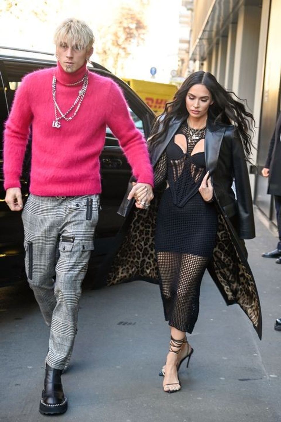 machine gun kelly and megan fox spl5284369 017 2 1642169838