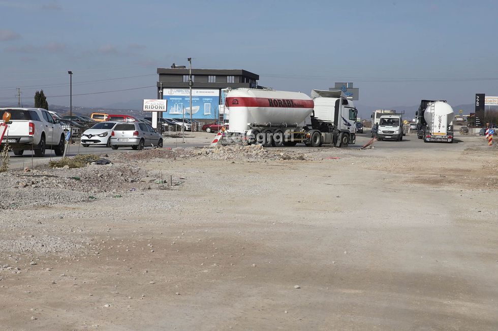 Magjistralja Prishtine Vushtrri Mitrovice foto Ridvan Slivova 11