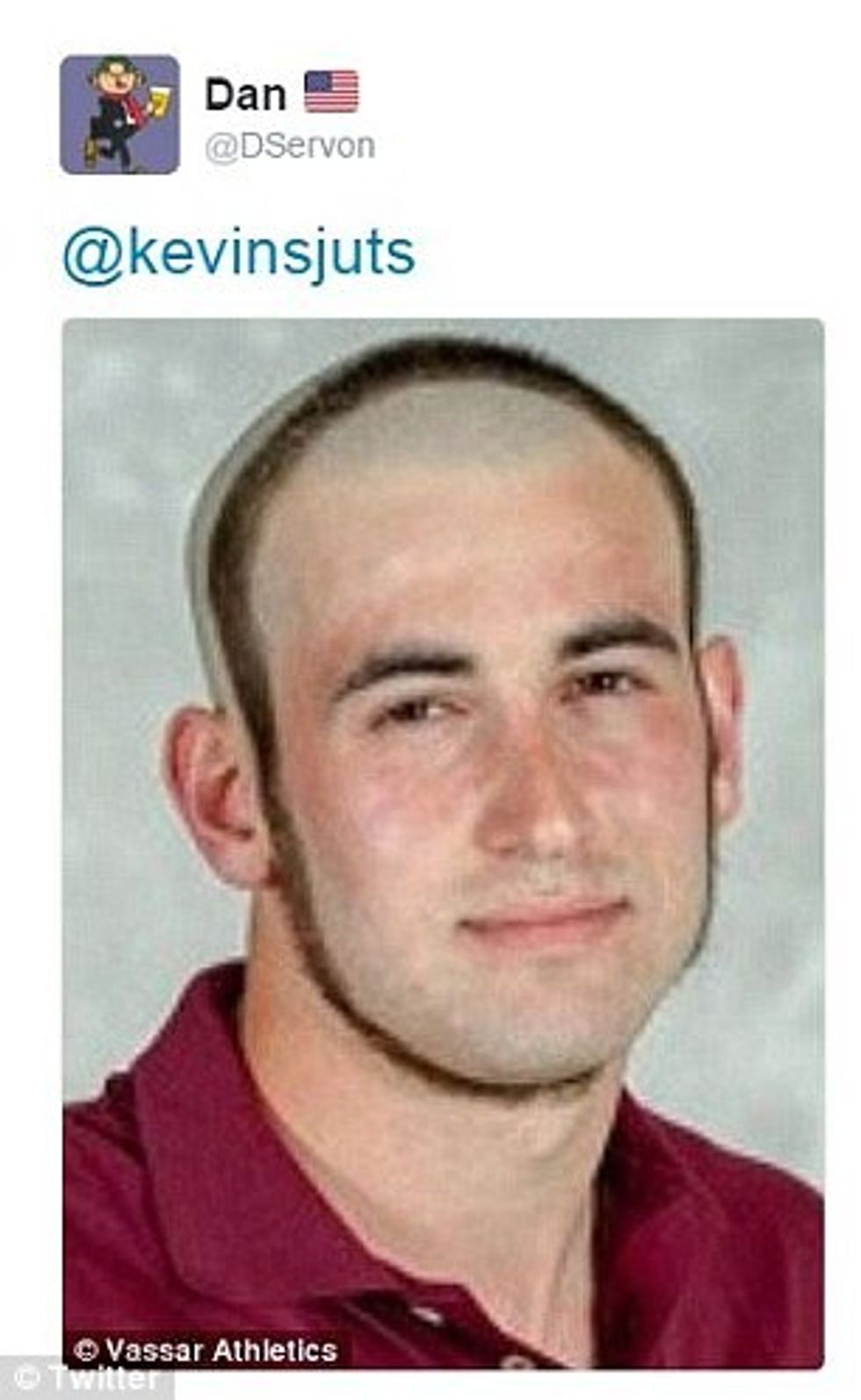 Mahi të ndryshme me studentin që kishte prerje të çuditshme flokësh foto 3