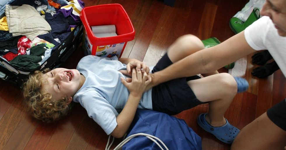 MAIN Tickling children