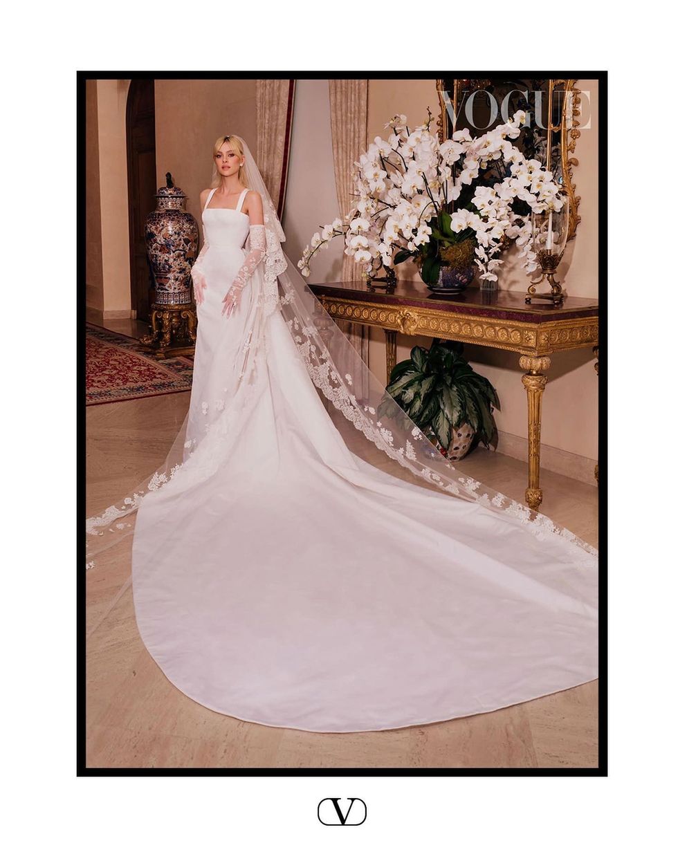 maisonvalentino 278226925 311630754411934 6476765357025400613 n