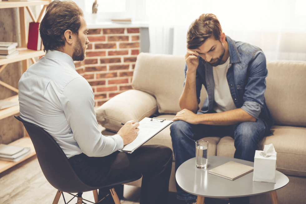 male client therapist right time feature 1320W JR 1