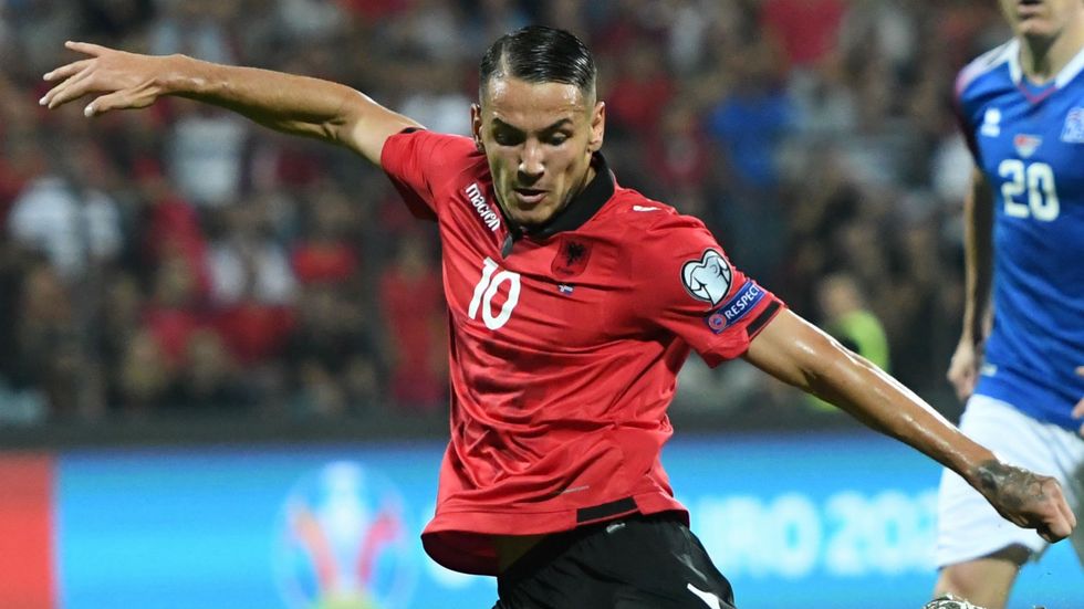 Manaj pronto a cambiare squadra: è vicino al Barcellona B