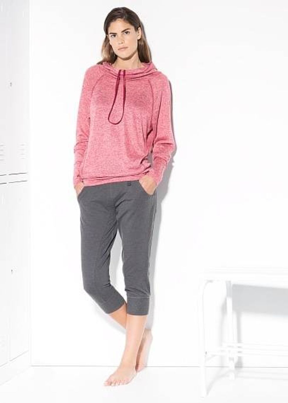 Mango Sports dresses in the gym as yoga and zumba leggings or long pants Capri harem 28