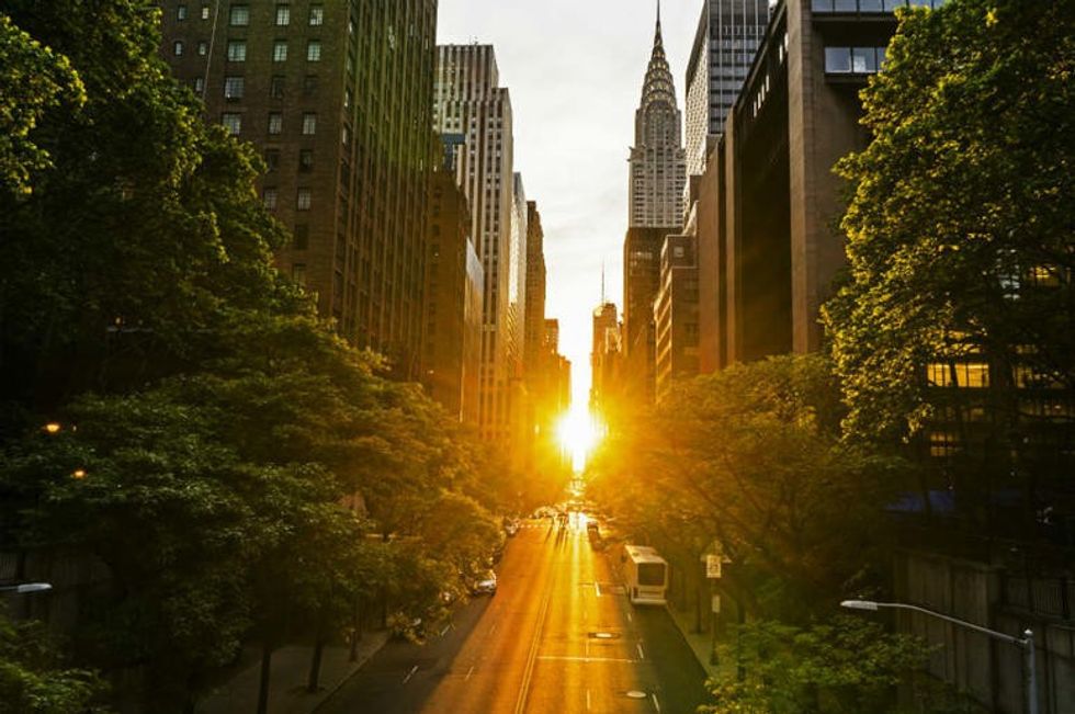Manhattahenge