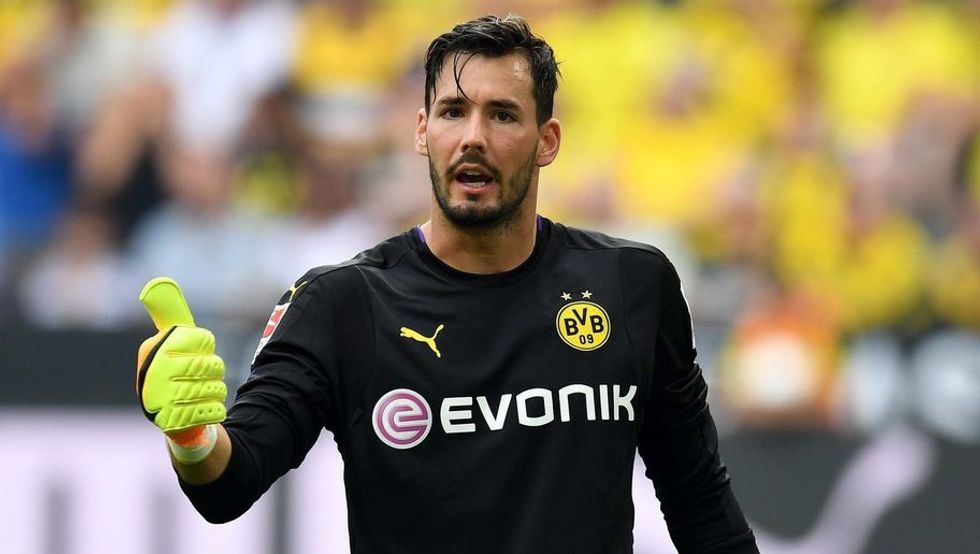 Manuel Neuer nuk ka pasur një fillim të sezonit ashtu siç jemi mësuar ta shikojmë në vitet e fundit. Por, Roman Burki i Dortmundit, në anën tjetër, ishte fantastik dhe është një nga portierët në rritje jo vetëm në Bundesliga, por edhe në Evropë.