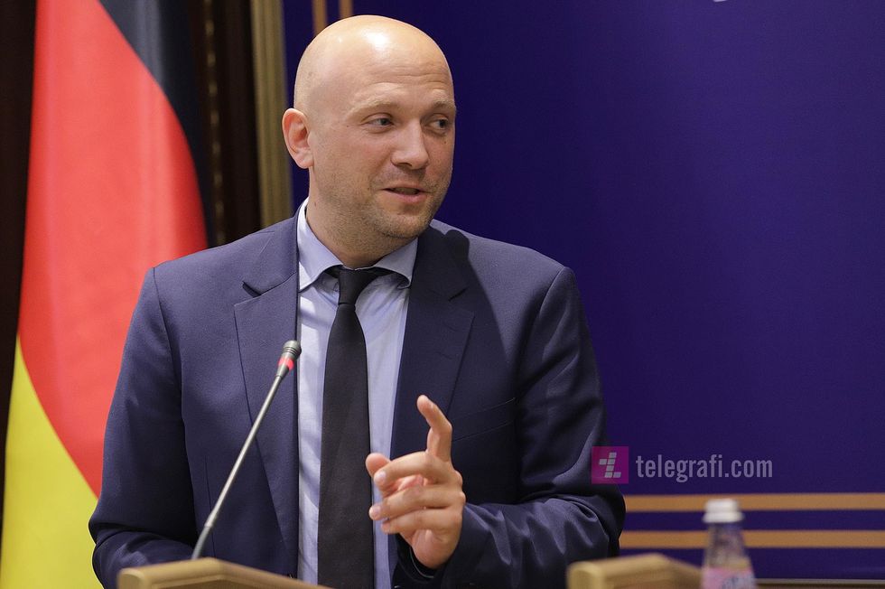 Manuel Sarrazin i derguarin special per Ballkanin Perendimor foto Ridvan Slivova 1