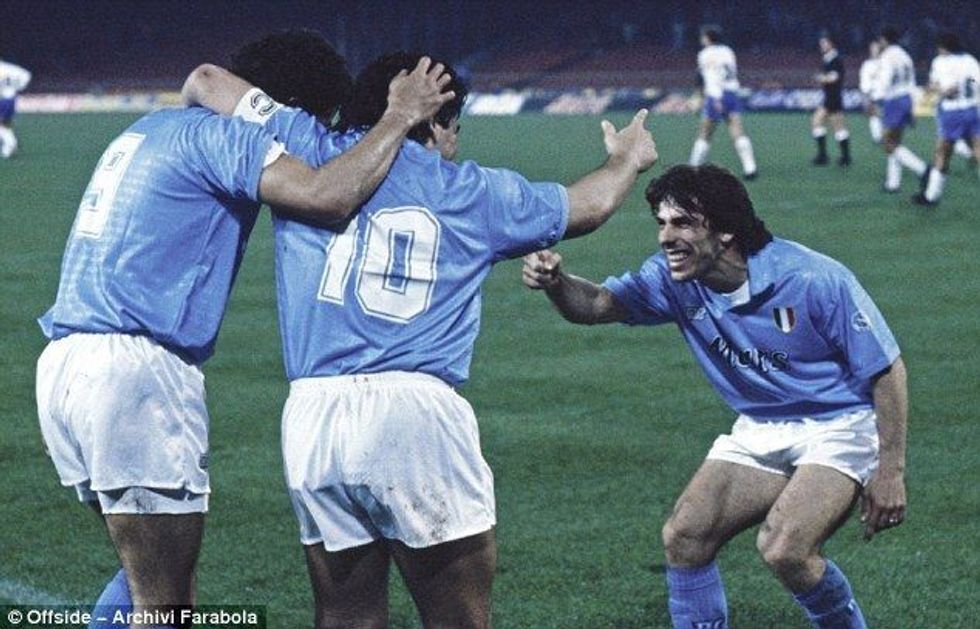 maradona with zola 1
