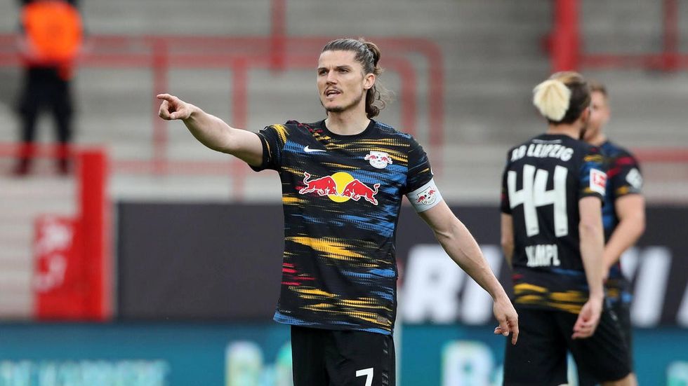 marcel sabitzer der oesterreicher soll auch in der kommenden saison die kapitaensbinde von rb leipzig tragen
