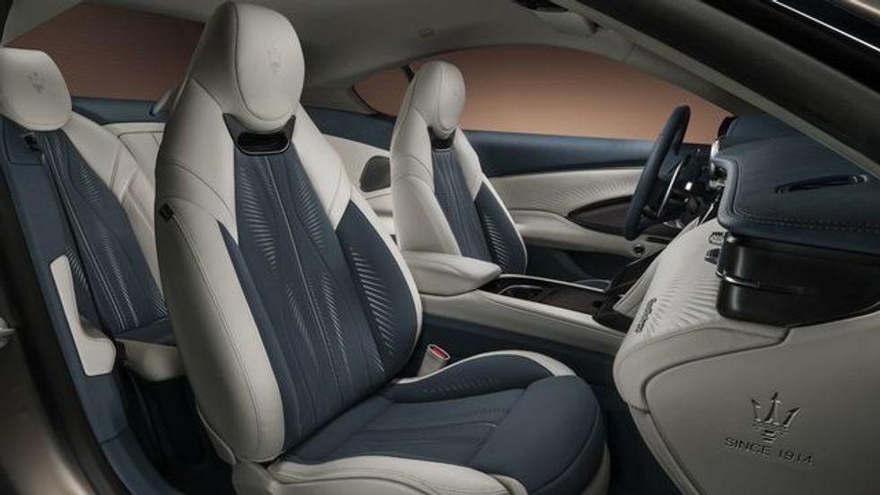 maserati granturismo 2023 interni 09