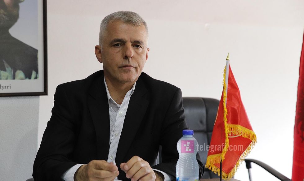 Mbledhja e OVL UCK Faton Klinaku foto Ridvan Slivova 7 e1675347149272