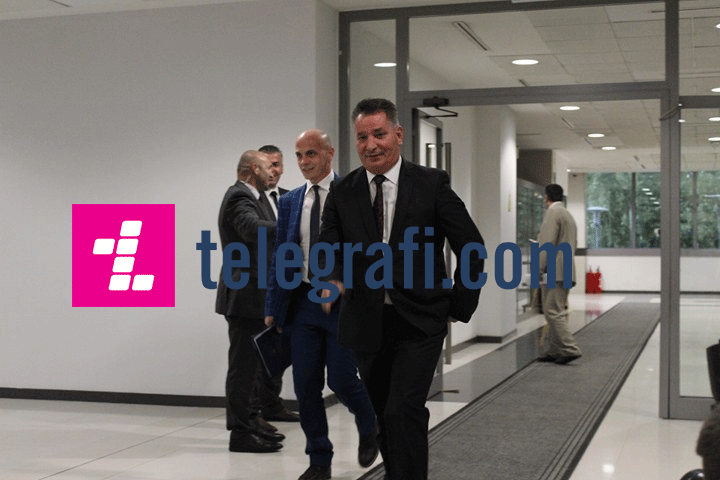 Mbledhja e pare e Qeverise Haradinaj 03