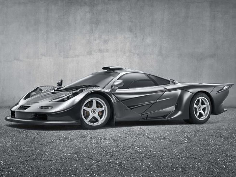 mclaren-f1-do-te-rikthehet-si-hipermakine-me-performace-te-larte-foto-2