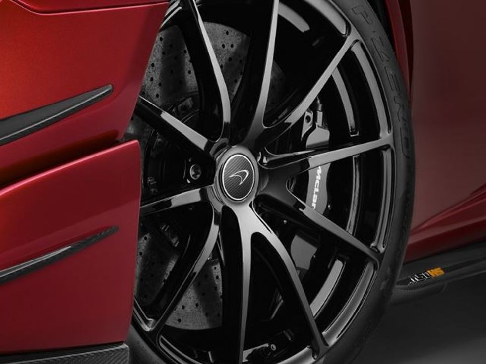 McLaren zbulon fotografitë zyrtare të modelit MSO HS foto 6