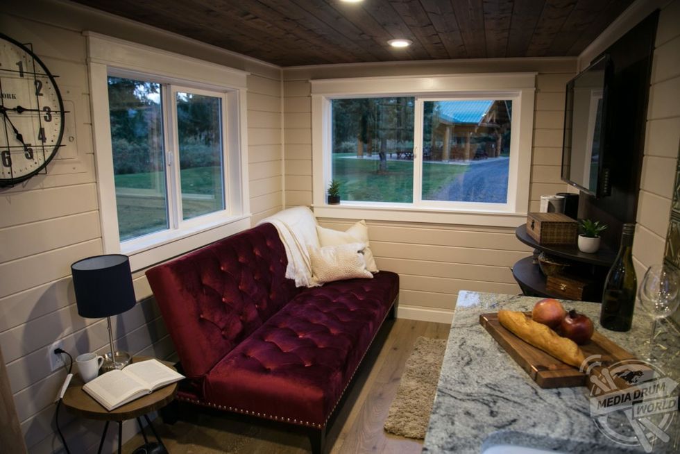 MDRUM Tiny Theatre Dream Home 7