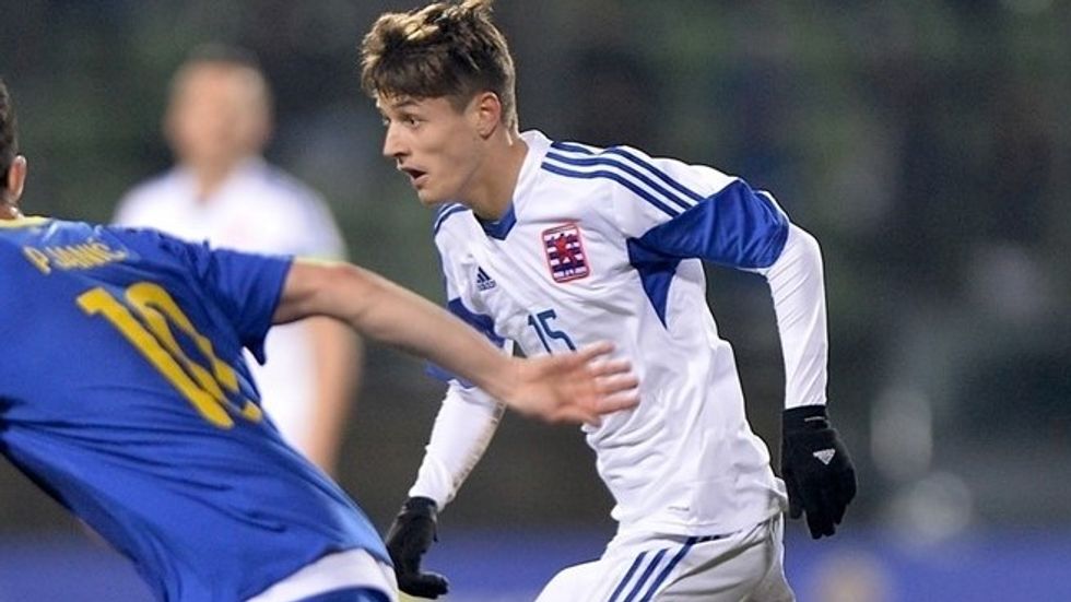 Me fanellën e Luksemburgut