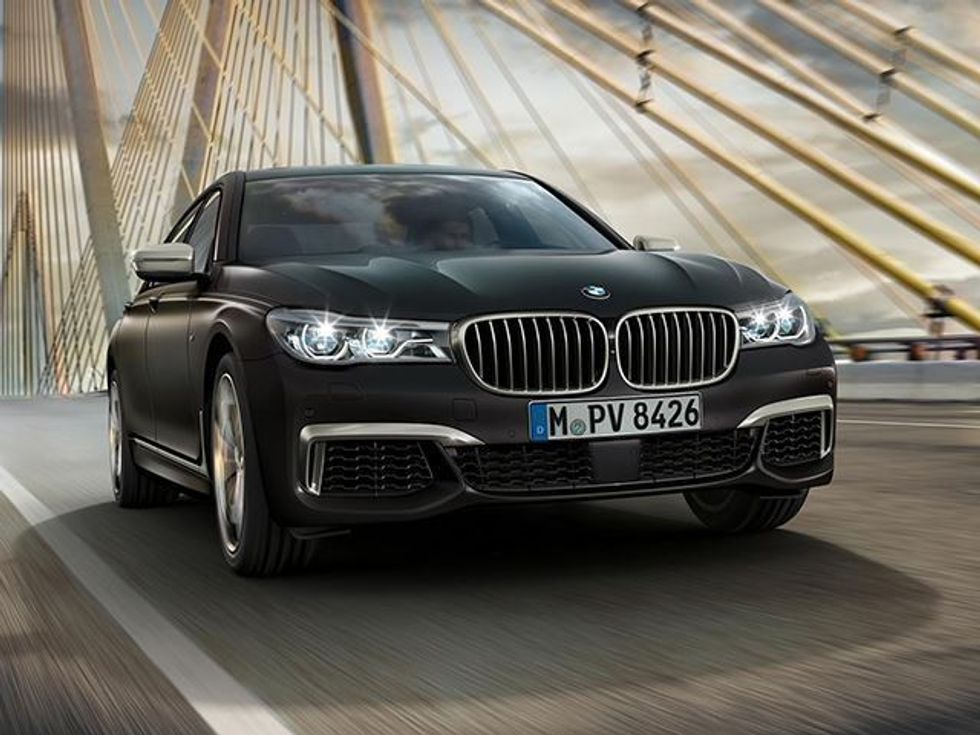 Me modelin 7 Series BMW rivalizon modelin C Series foto 2