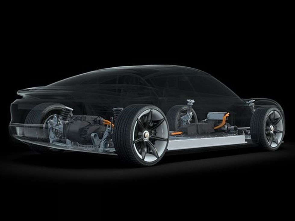 Me modelin Mission E Porsche po provon ta tejkaloje Model S nga Tesla foto 10