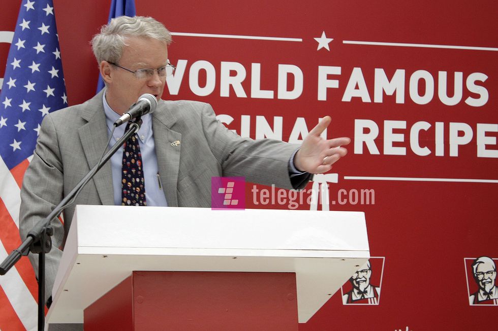 me rastin e hapjes se restaurantit te KFC-se ne Kosove - foto Ridvan Slivova (15)