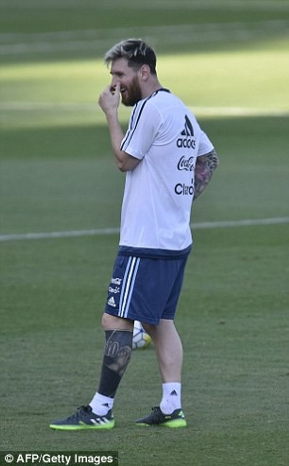 Me tatuazh të ri në këmbën e majtë! Foto: Getty Images